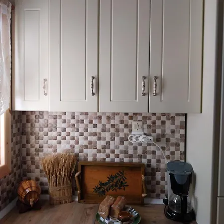 Myrtia Vacation * Кира Панагя