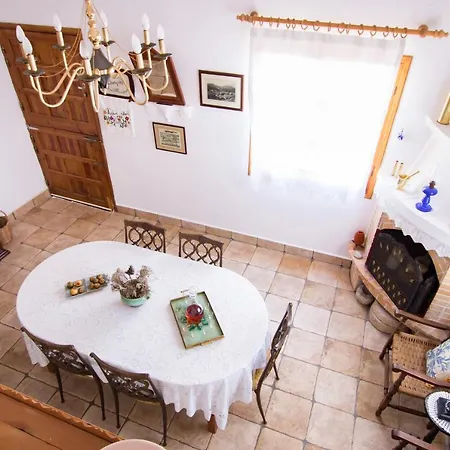 Myrtia Vacation * Kyra Panagia