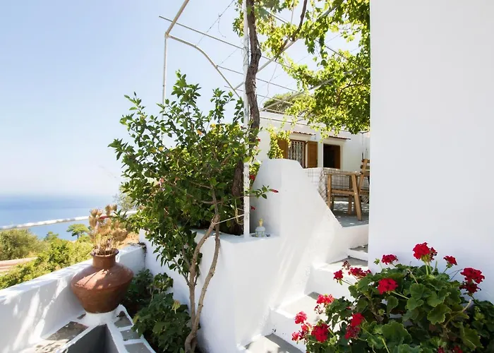 بيت للعطل Myrtia Vacation Kyra Panagia