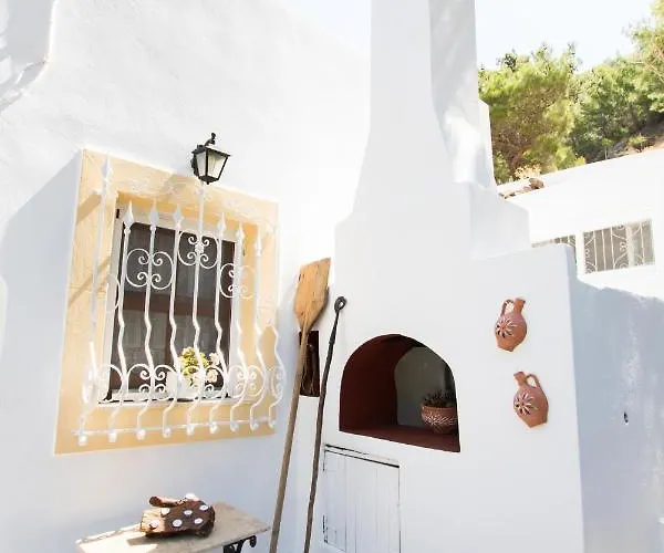 بيت للعطل Myrtia Vacation Kyra Panagia